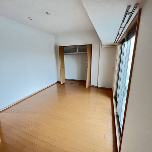 ピースプレイス牛巻 室内写真2