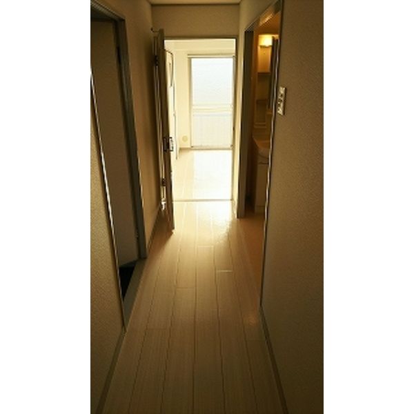 ロイヤルコーポ 室内写真1