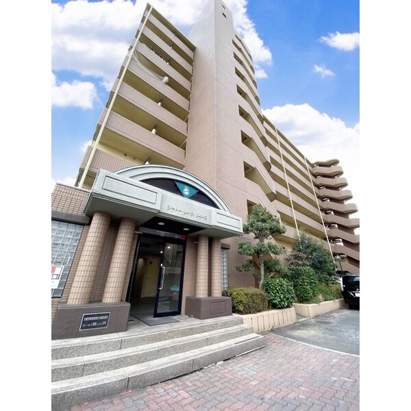 シャトー・レイクルイーズ 建物画像