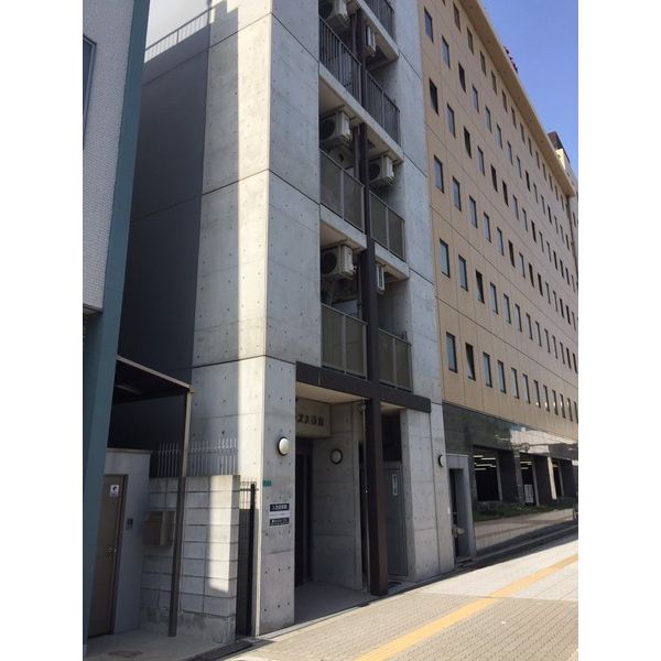 ベルシモンズ大阪港 建物画像