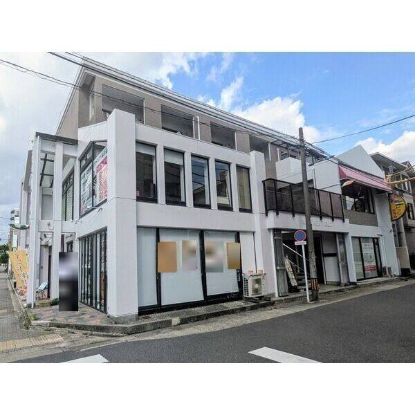 ウェザーフィールド 建物画像