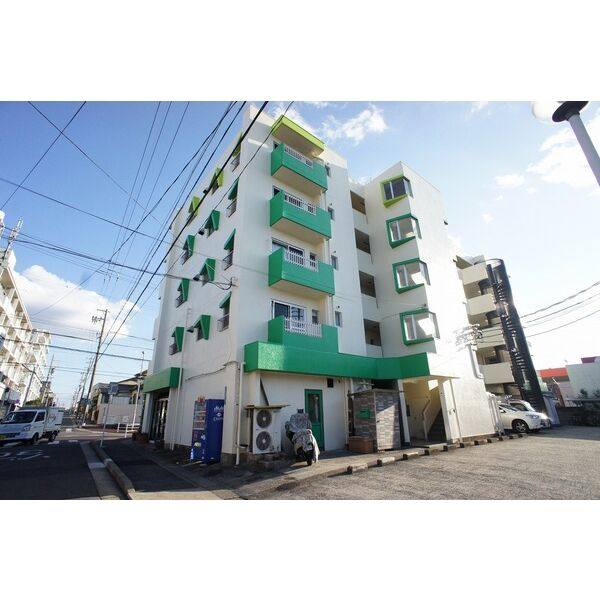 カンブリア名東 建物画像