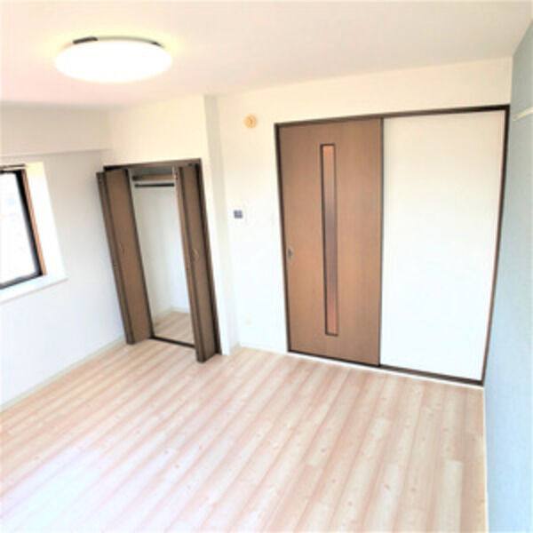 シャイニングシティー木曽川 室内写真2