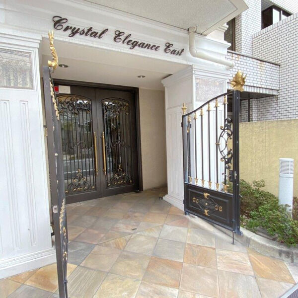 クリスタルエレガンス・EAST 建物画像