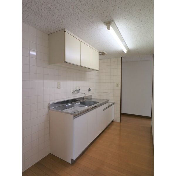 ロイヤルコーポ和泉鳥取 室内写真4