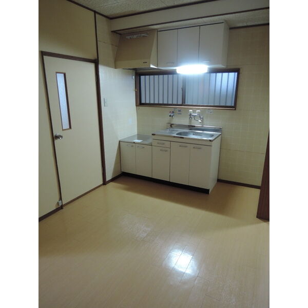 シャトーラベニア中町 室内写真3