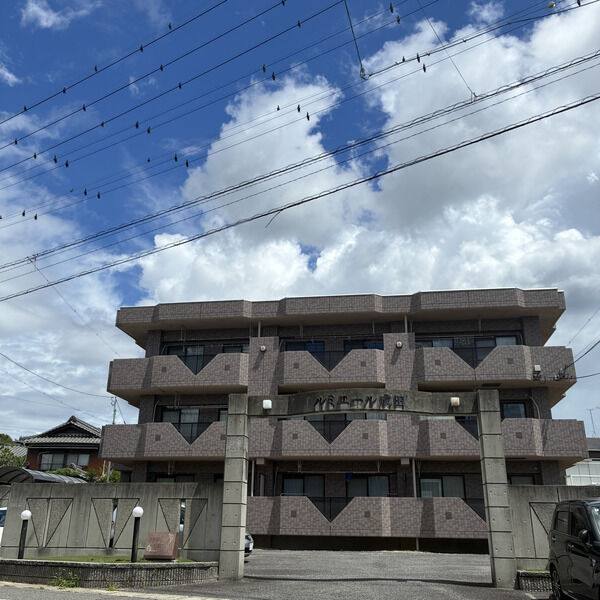 ルミエール成田 建物画像
