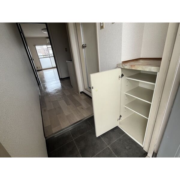 レジデンス茶屋ヶ坂 室内写真1