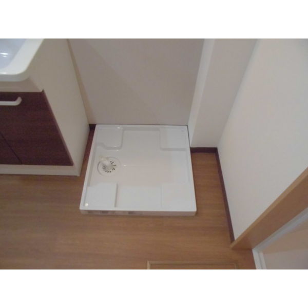 アースクエイク上条B棟 室内写真5