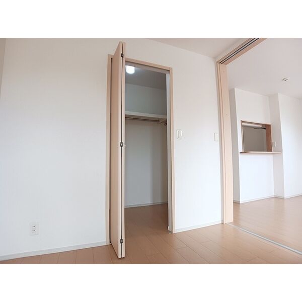 イリーデA 室内写真6