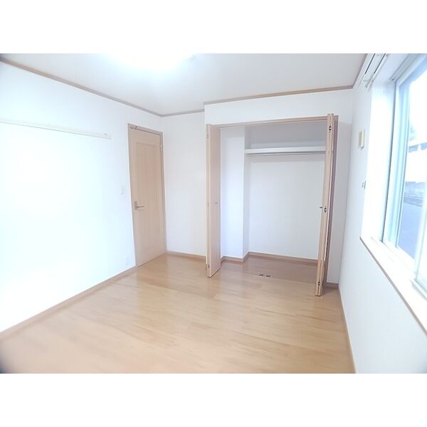 ファシネイション春日Ⅱ 室内写真8