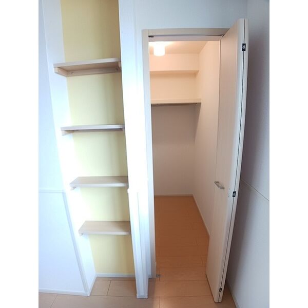ラルーチェ 室内写真8