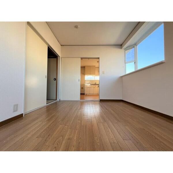 エステートピア築山二番館 室内写真3