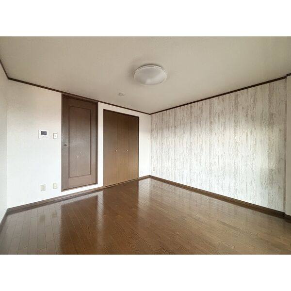 WEST 室内写真1