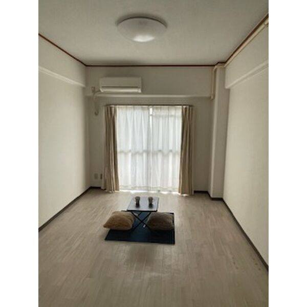 マンション愛晃 室内写真1