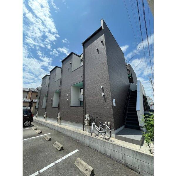 Embellir Due(アンベリールドゥ) 建物画像