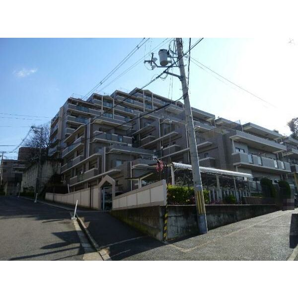 ライオンズマンション富雄 建物画像
