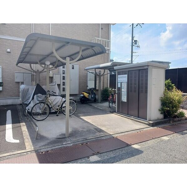 ピュア コート サクセス 室内写真8