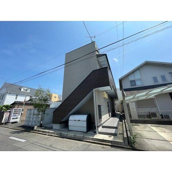 コンソラージュ岩戸 建物画像