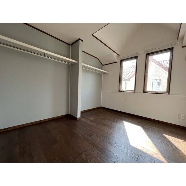 ROYAL BRICKS APARTMENT IV 室内写真4