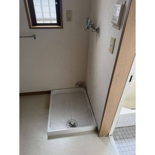 千種区穂波町一戸建 室内写真10
