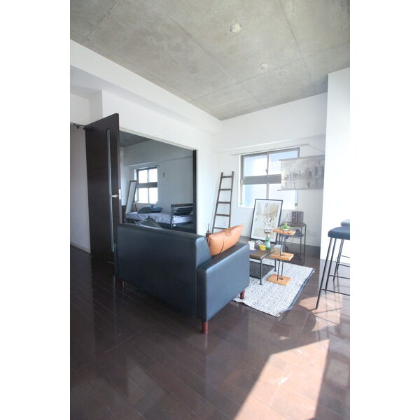W HOUSE 室内写真1
