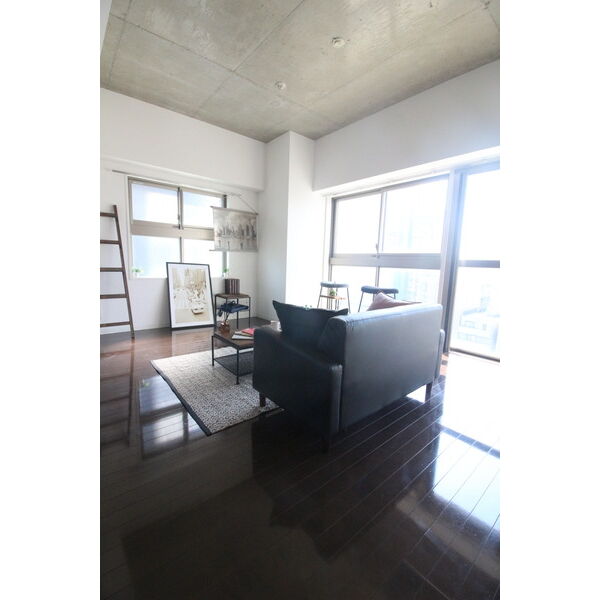 W HOUSE 室内写真2