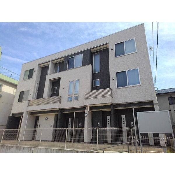 ラペ 建物画像