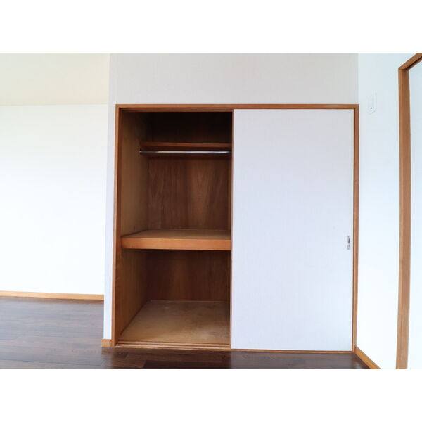 マンションリバエイト 室内写真4