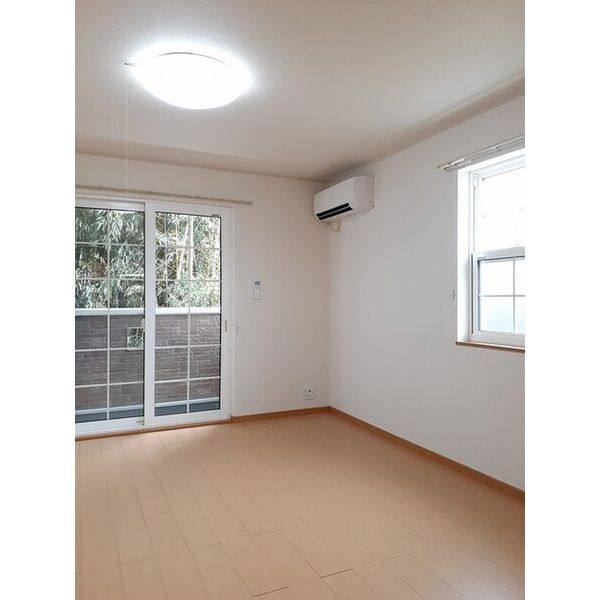 ノイソレイユ 室内写真1