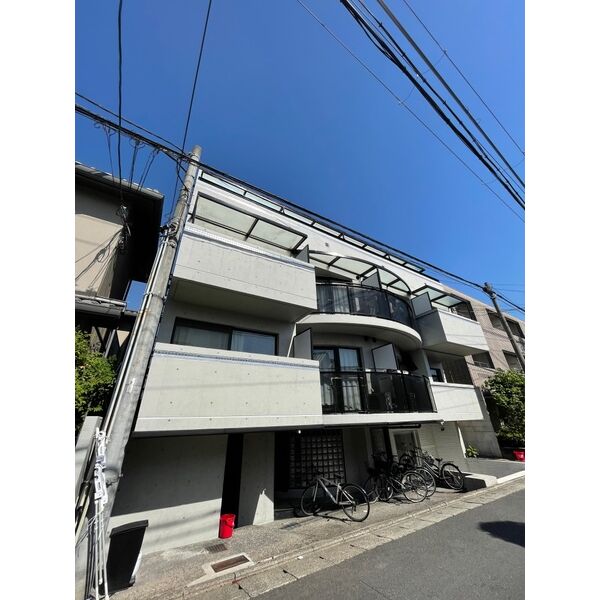 プレシャスコート 建物画像