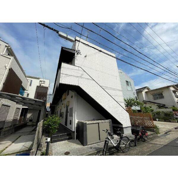 イーグル 建物画像
