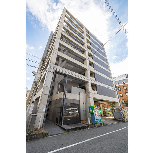 リバーサイド新大阪 建物画像