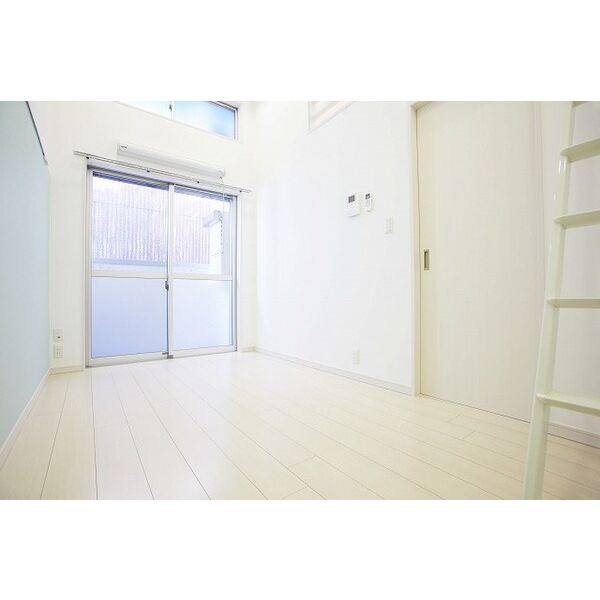 charmant 室内写真1