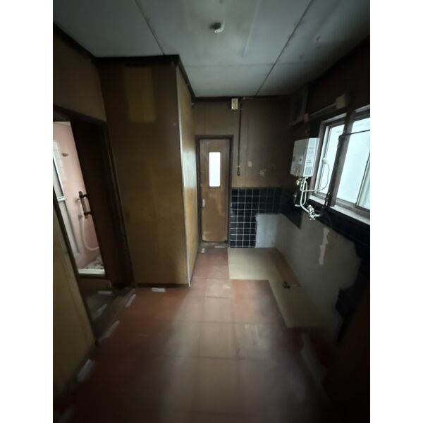 御崎本町2丁目一棟ビル 室内写真4