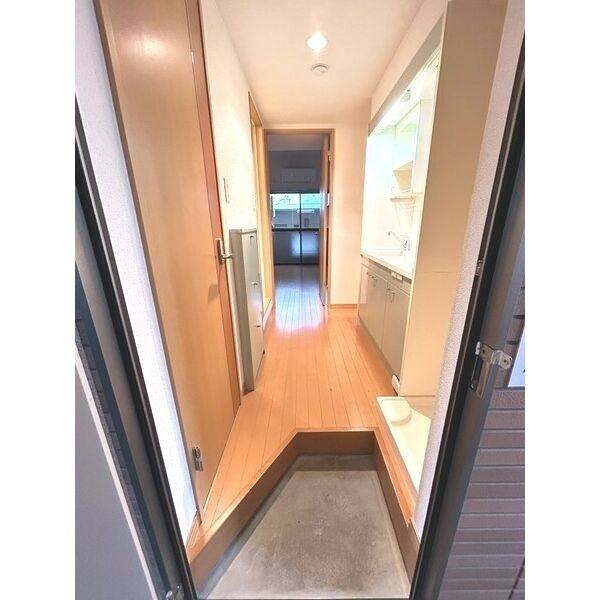 LIBERTY COURT 室内写真1