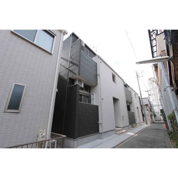 Blue Topaz 建物画像