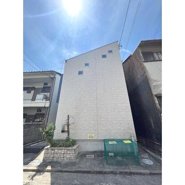 コンフォート本陣 建物画像