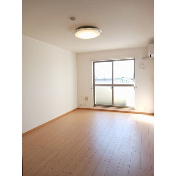 Gold M Kamo 室内写真1