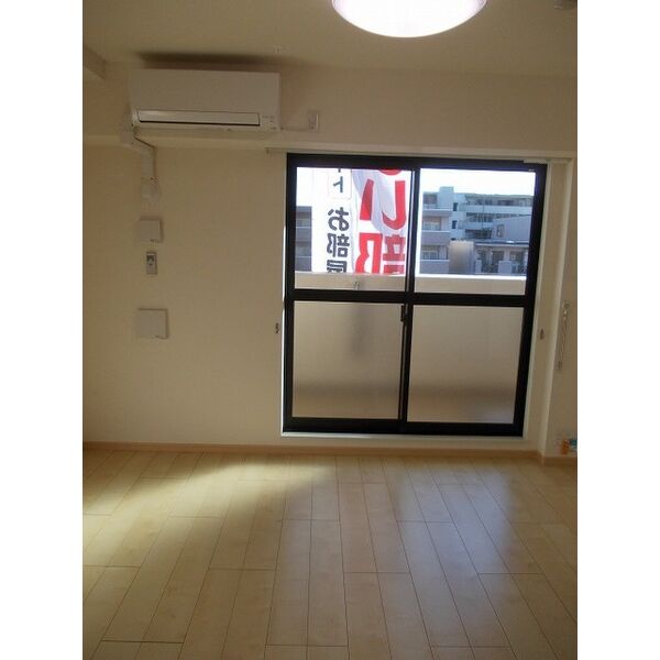 プレイン ステージ 室内写真1