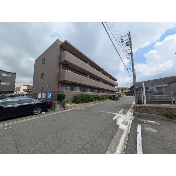 サンヒルズ石塚 建物画像