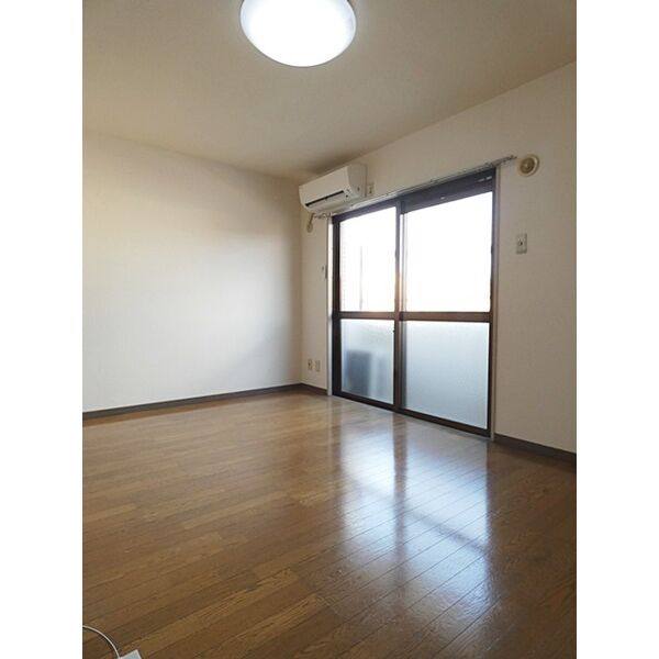 Young　Village2 室内写真1