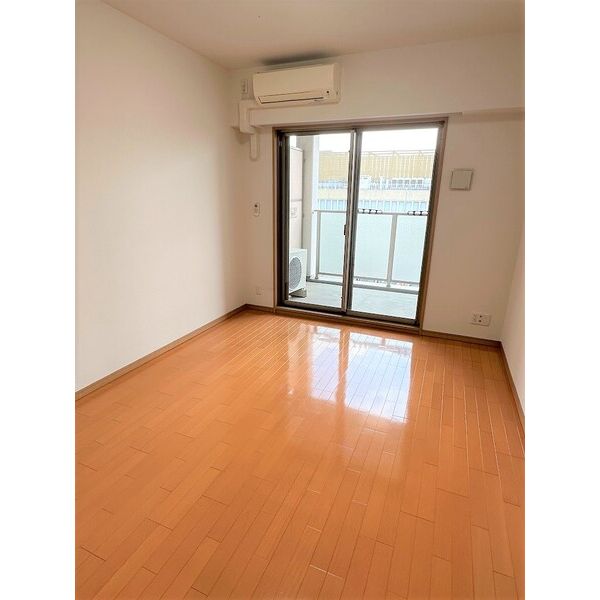 パークフラッツ江坂 室内写真1