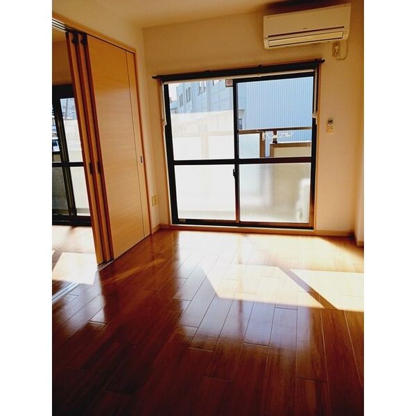 ドミール加佐 室内写真3