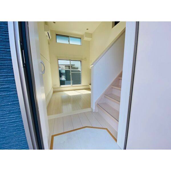 Emillia22 室内写真3