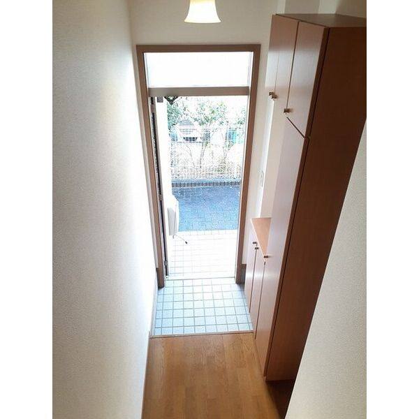WEST　SIDE　HILLA 室内写真1