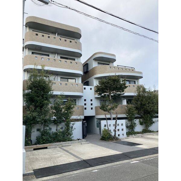 白山マンション 建物画像