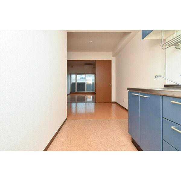 Gramercy Shirakawa Koen 室内写真1