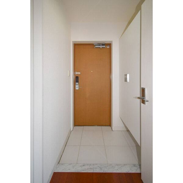 Gramercy Shiromi 室内写真5