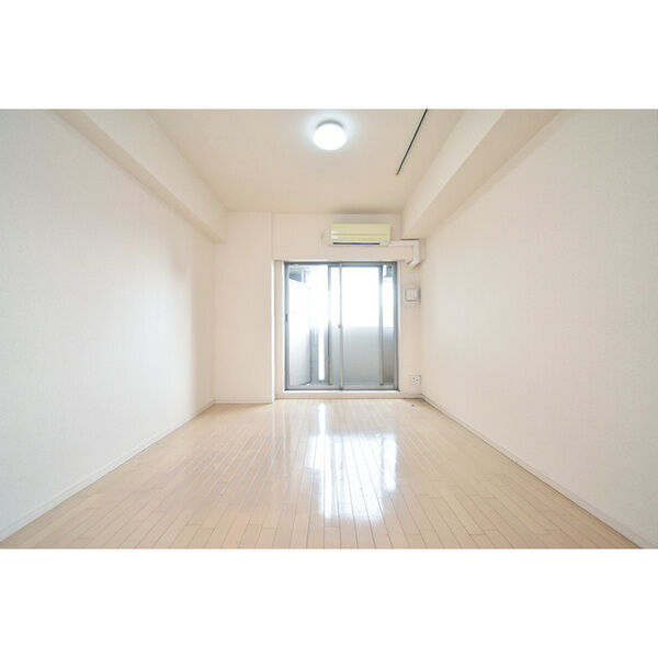 Gramercy Nipponbashi 室内写真1